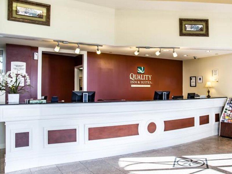 Quality Inn & Suites Near The Theme Parks Орландо Екстериор снимка