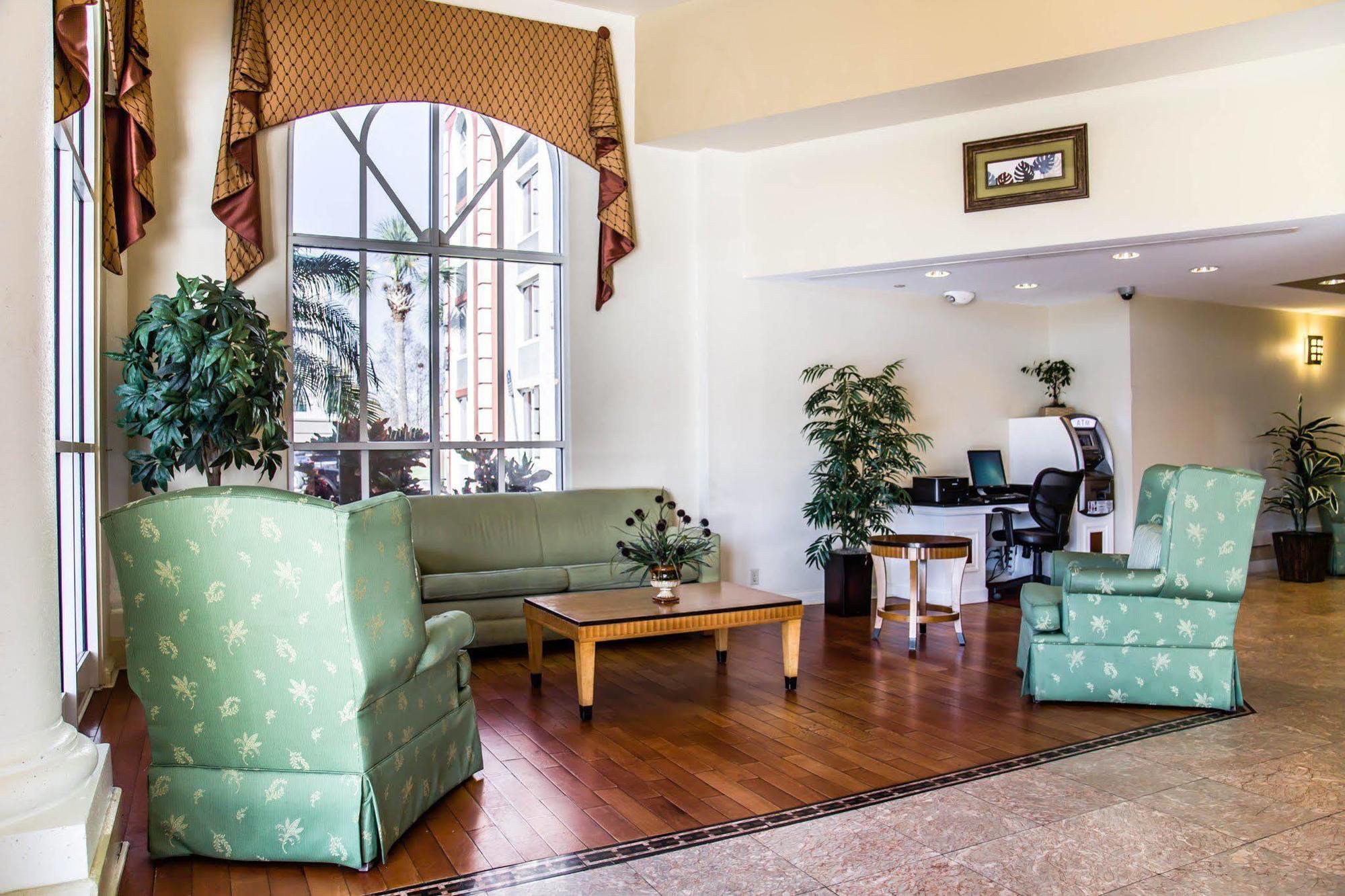 Quality Inn & Suites Near The Theme Parks Орландо Екстериор снимка