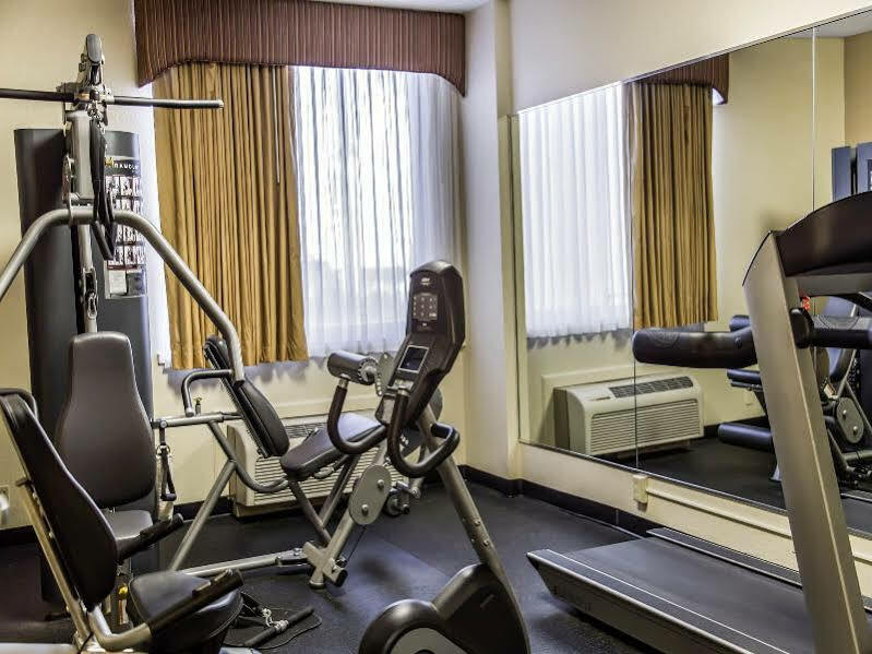 Quality Inn & Suites Near The Theme Parks Орландо Екстериор снимка